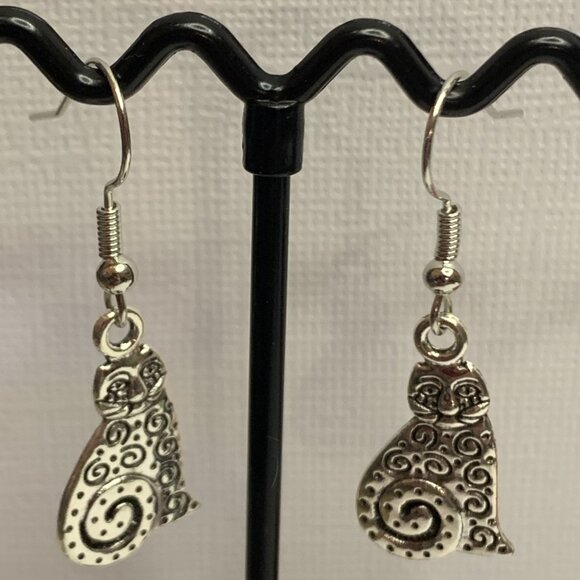 Boho Earring, Celtic Jewelry, Cat Earring, Silly Animal Earring, Gift Idea, Cat - Picture 4 of 7